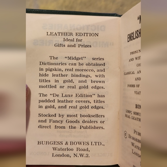 VINTAGE English Dictionary 1964 Midget Series Green 3.25" X 2.25" - Picture 8 of 9